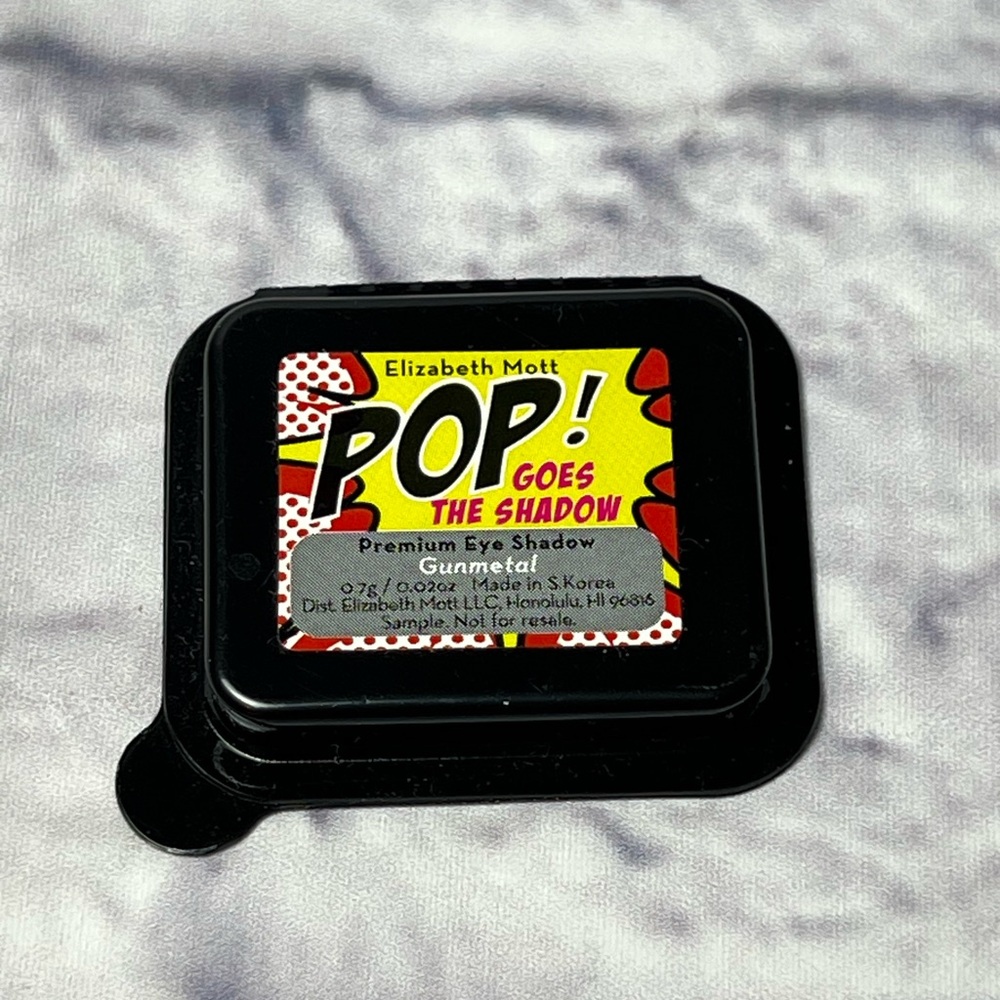 2/$8 ‼️ Elizabeth Mott Pop! Goes the Shadow Premium Eyeshadow Gunmetal
